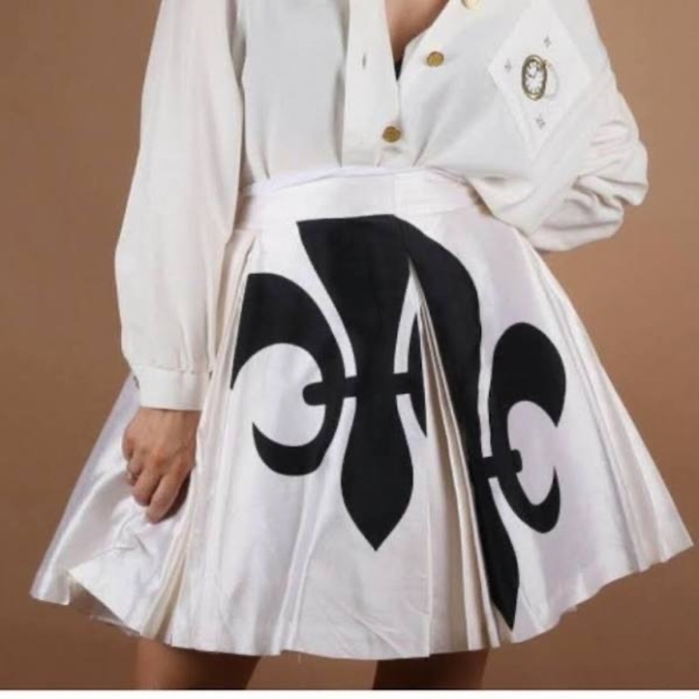 Club Monaco Silk Cotton Fleur De Lis Pleated Mini Skirt Cream Black Size 10
